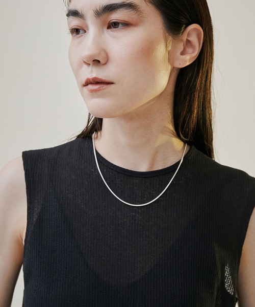 SALON adam et rope'（サロン アダム エ ロペ）の「KINANシアーリブノースリーブプルオーバー【洗える】（Tシャツ/カットソー・レディース・ブラック/パープル/オフホワイト・FREE）」の7枚目の写真