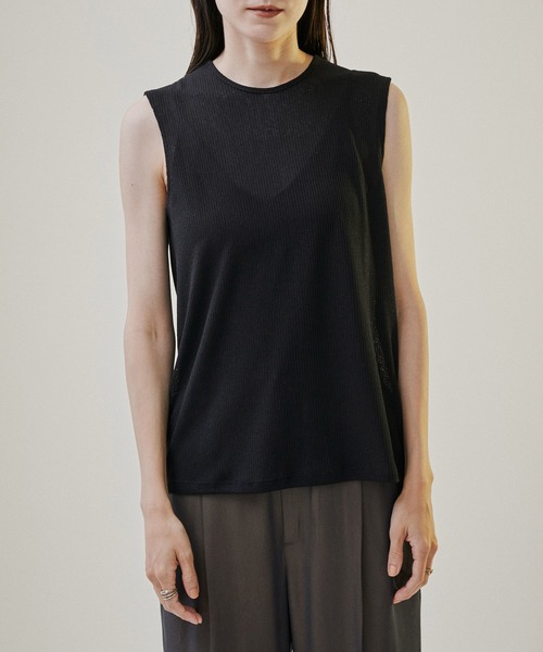 SALON adam et rope'（サロン アダム エ ロペ）の「KINANシアーリブノースリーブプルオーバー【洗える】（Tシャツ/カットソー・レディース・ブラック/パープル/オフホワイト・FREE）」の9枚目の写真