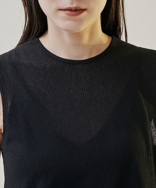 SALON adam et rope'（サロン アダム エ ロペ）の「KINANシアーリブノースリーブプルオーバー【洗える】（Tシャツ/カットソー・レディース・ブラック/パープル/オフホワイト・FREE）」の12枚目の写真