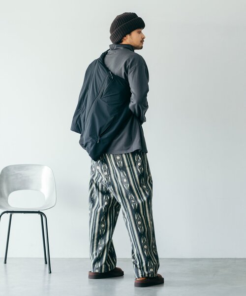 JOURNAL STANDARD（ジャーナルスタンダード）の「トライバル柄 プリントネル オーバーパンツ（その他パンツ・メンズ・ブラック/ネイビー/ボルドー・SMALL/MEDIUM/LARGE）」の10枚目の写真