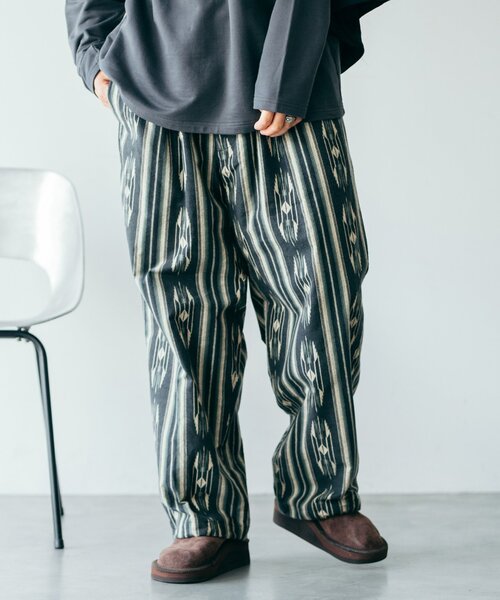 JOURNAL STANDARD（ジャーナルスタンダード）の「トライバル柄