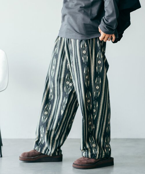 JOURNAL STANDARD（ジャーナルスタンダード）の「トライバル柄 プリントネル オーバーパンツ（その他パンツ・メンズ・ブラック/ネイビー/ボルドー・SMALL/MEDIUM/LARGE）」の16枚目の写真