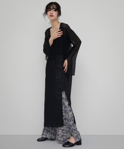 VACANCY(ヴァカンシー)の「シアースリットワンピース(ワンピース・レディース・アイボリー/ブラック・FREE)」の2枚目の写真