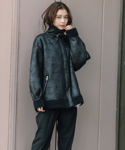 Munich(ミューニック)の「エコムートンボンバージャケット(ムートンコート・レディース・アイボリー/ブラック・XS/S)」の11枚目の写真