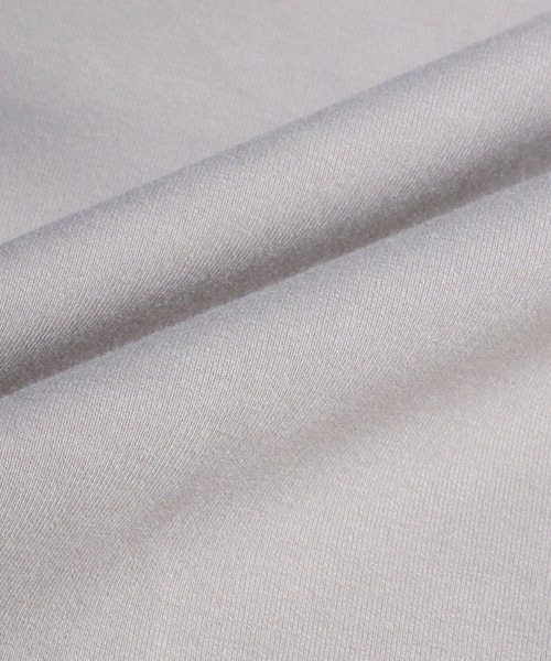 ANPAS（アンパス）の「Soft Cardboard Knit Oversized Sweatshirt/別注 ソフトダンボールニット オーバーサイズ トレーナー（スウェット・メンズ・アイボリー/ブラック/グレイッシュベージュ/チャコールグレー/ネイビー/ダークグリーン/ブラック系その他2/ホワイト系その他2/ブラック系その他/ホワイト系その他・L/LL/M）」の16枚目の写真