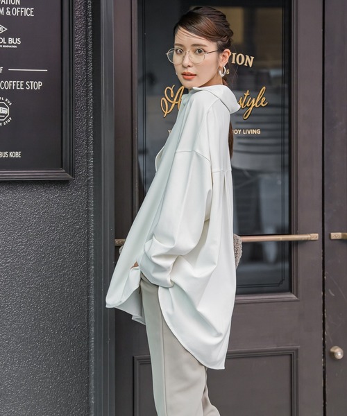 VICKY(ビッキー)の「【新色揃えて再登場!】スキッパーシャツブラウス《洗濯機で洗える》(シャツ/ブラウス・レディース・ブラック/オフホワイト/ベージュ/グレー/ネイビー/グレイッシュベージュ・M)」の11枚目の写真