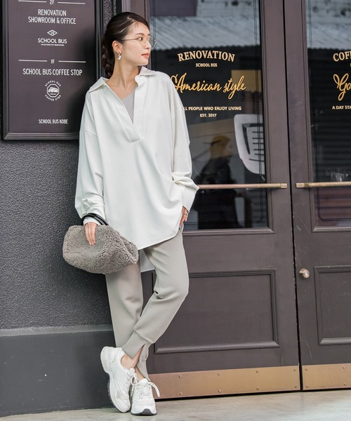 VICKY(ビッキー)の「【新色揃えて再登場!】スキッパーシャツブラウス《洗濯機で洗える》(シャツ/ブラウス・レディース・ブラック/オフホワイト/ベージュ/グレー/ネイビー/グレイッシュベージュ・M)」の12枚目の写真