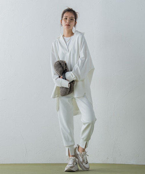 VICKY(ビッキー)の「【新色揃えて再登場!】スキッパーシャツブラウス《洗濯機で洗える》(シャツ/ブラウス・レディース・ブラック/オフホワイト/ベージュ/グレー/ネイビー/グレイッシュベージュ・M)」の22枚目の写真