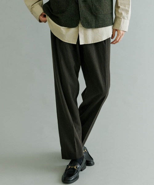 URBAN RESEARCH（アーバンリサーチ）の「アクティブコーデュロイタックテーパードパンツ（その他パンツ・メンズ・ブラウン/ベージュ系その他/ブラック・LARGE/SMALL/MEDIUM）」の7枚目の写真