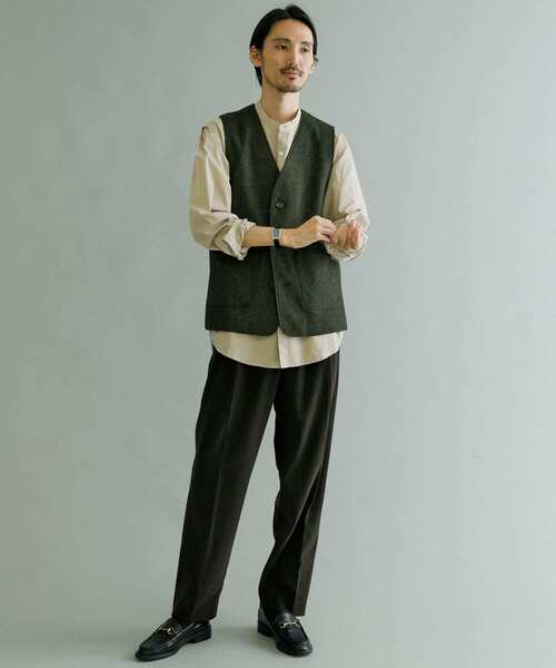 URBAN RESEARCH（アーバンリサーチ）の「アクティブコーデュロイタックテーパードパンツ（その他パンツ・メンズ・ブラウン/ベージュ系その他/ブラック・LARGE/SMALL/MEDIUM）」の8枚目の写真