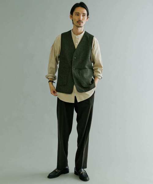 URBAN RESEARCH（アーバンリサーチ）の「アクティブコーデュロイタックテーパードパンツ（その他パンツ・メンズ・ブラウン/ベージュ系その他/ブラック・LARGE/SMALL/MEDIUM）」の9枚目の写真