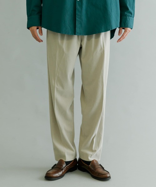 URBAN RESEARCH（アーバンリサーチ）の「アクティブコーデュロイタックテーパードパンツ（その他パンツ・メンズ・ブラウン/ベージュ系その他/ブラック・LARGE/SMALL/MEDIUM）」の10枚目の写真