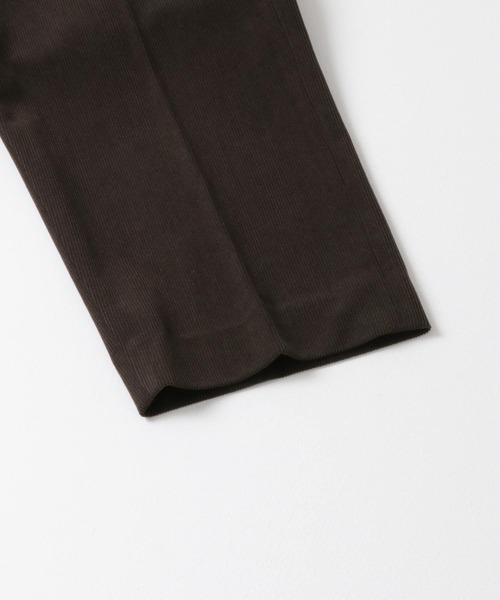 URBAN RESEARCH（アーバンリサーチ）の「アクティブコーデュロイタックテーパードパンツ（その他パンツ・メンズ・ブラウン/ベージュ系その他/ブラック・LARGE/SMALL/MEDIUM）」の18枚目の写真