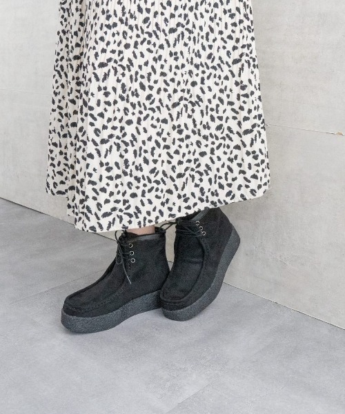 Fabby fabby(ファビィーファビィー)の「ボリュームモカシンブーツ(ブーツ・レディース・ブラウン/ベージュ/ブラック・SMALL/LARGE/MEDIUM)」の10枚目の写真