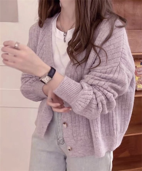 FREE STYLISTS(フリー スタイリスト)の「Vネックニットカーディガン(カーディガン/ボレロ・レディース・アイボリー/グリーン/ベージュ/ラベンダー・FREE)」の10枚目の写真
