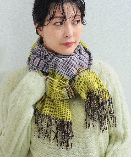 Ray BEAMS(レイビームス)の「CORNILLON / 千鳥 ボーダー ストール(マフラー・レディース・ピンク/イエロー・ONE SIZE)」の6枚目の写真