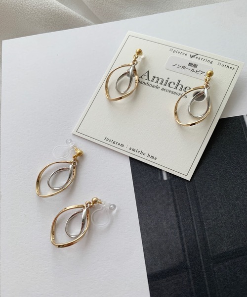tone（トーン）の「【Amiche】ダブルドロップピアス樹脂ノンホールピアス(MA)（ピアス（両耳用）・レディース・ゴールド・FREE）」の3枚目の写真