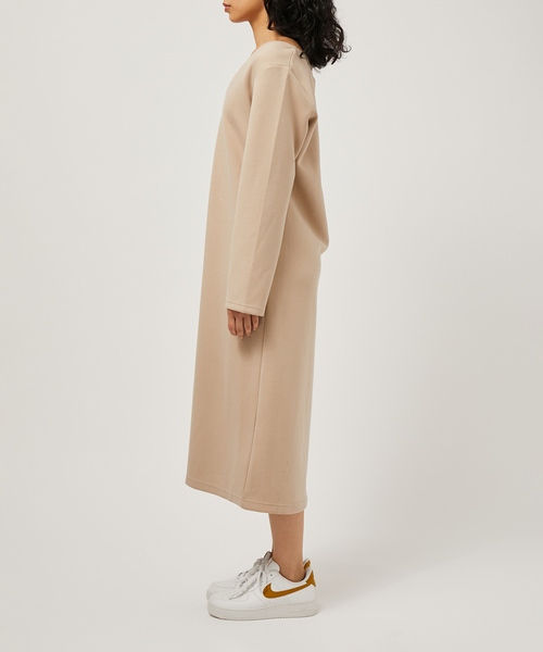 NERGY（ナージー）の「Vネックダンボールワンピース（ワンピース・レディース・ブラック/ベージュ・FREE）」の12枚目の写真