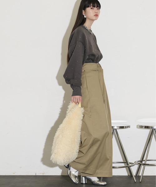 THE YOn（ザヨン）の「カフウエストベルテッドタックワイドパンツ（チノパンツ・レディース・オリーブ/チャコールグレー/ネイビー・M/S）」の17枚目の写真