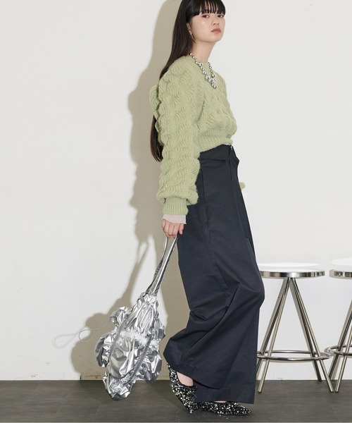 THE YOn（ザヨン）の「カフウエストベルテッドタックワイドパンツ（チノパンツ・レディース・オリーブ/チャコールグレー/ネイビー・M/S）」の10枚目の写真