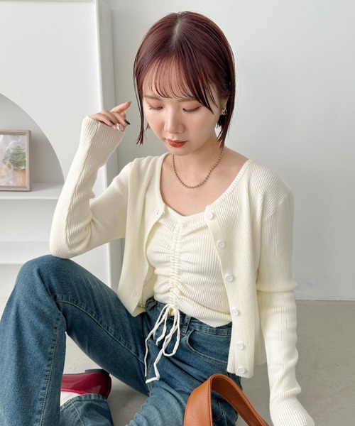 CLEA(クレア)の「【2点SET】シャーリングキャミ+ショートカーディガンアンサンブル(アンサンブル・レディース・アイボリー/ブラック/グレイッシュベージュ・FREE)」の11枚目の写真