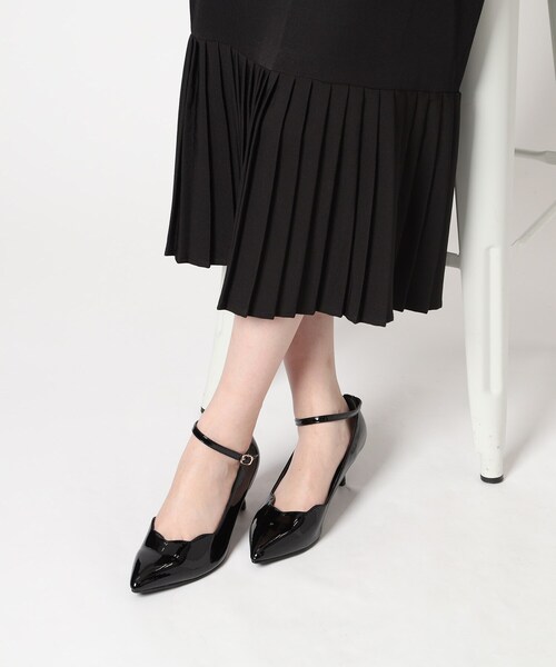 ESPERANZA(エスペランサ)の「スカラップストラップミドルヒールパンプス【ESPERANZA_blanca】結婚式二次会 パーティー(パンプス・レディース・ダークウッド/ブラック・S/M/L/LL)」の1枚目の写真