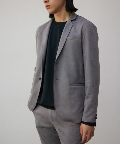 AZUL by moussy(アズールバイマウジー)の「プリマベーラフェイクスウェードジャケット(テーラードジャケット・メンズ・ベージュ/グレー・MEDIUM/LARGE)」の2枚目の写真