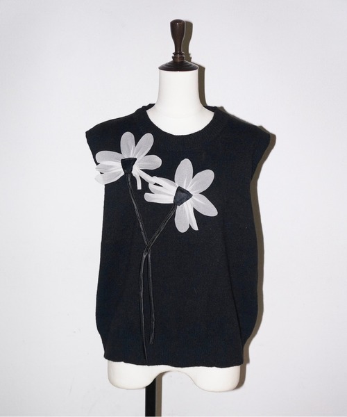 musubore(ムスボレ)の「【 select 】flower charm vest / フラワーチャームベスト(ベスト・レディース・ブラック・FREE)」の17枚目の写真