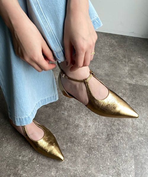 DouDou（ドゥドゥ）の「アンクルストラップパンプス（パンプス・レディース・ブラック/ゴールド/ホワイト・23.5/24.5/24cm）」の3枚目の写真