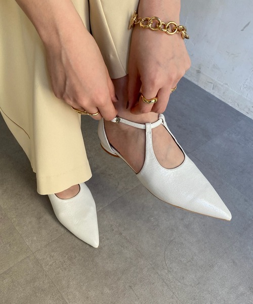 DouDou（ドゥドゥ）の「アンクルストラップパンプス（パンプス・レディース・ブラック/ゴールド/ホワイト・23.5/24.5/24cm）」の8枚目の写真