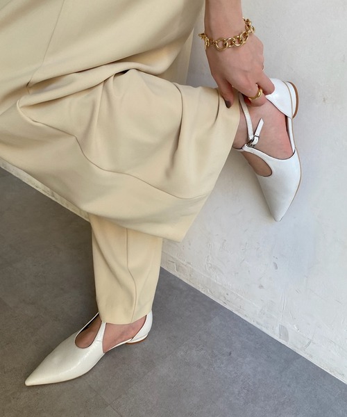 DouDou（ドゥドゥ）の「アンクルストラップパンプス（パンプス・レディース・ブラック/ゴールド/ホワイト・23.5/24.5/24cm）」の5枚目の写真