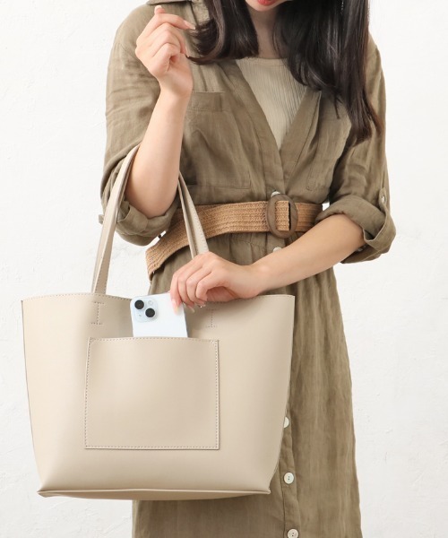 salle de bal（サルデバル）の「polka polka / ポルカポルカ グランラージA4トート トートバッグ 通勤バッグ  largeA4tote SDI（トートバッグ・レディース・アイボリー/ブラック/ライトグレー/ブラウン/シルバー/グリーン/レッド/チャコール・FREE）」の9枚目の写真