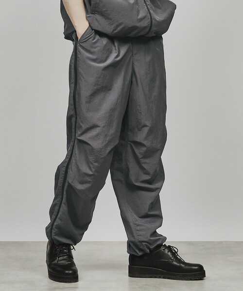 tk.TAKEO KIKUCHI（ティーケータケオキクチ）の「◆サイドオープンナイロンパンツ（その他パンツ・メンズ・ブラック/チャコールグレー・03/02）」の22枚目の写真