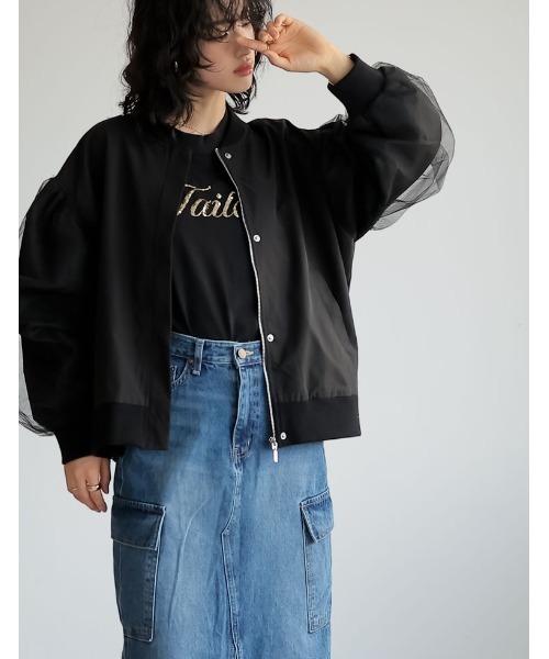 Re:EDIT（リエディ）の「[着た瞬間ひんやり][接触冷感][UVカット]スパンコール筆記体ロゴTシャツ（Tシャツ/カットソー・レディース・チャコールグレー/ブラック/ホワイト・MEDIUM/LARGE）」の7枚目の写真