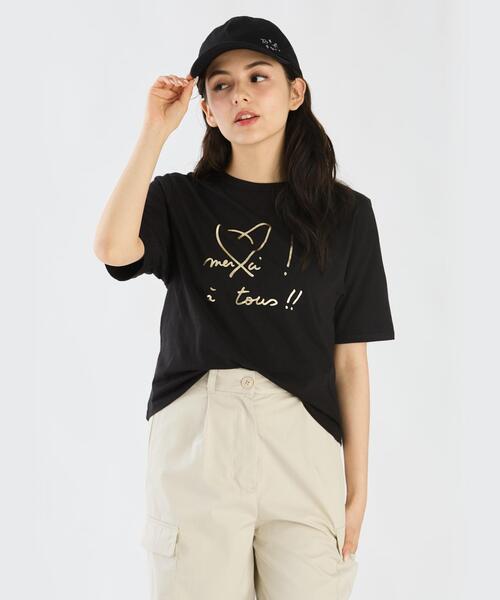 To b. by agnes b.(トゥービーバイアニエスベー)の「merci ! A tous!! Tシャツ(Tシャツ/カットソー・レディース・ブラック・40/38)」の2枚目の写真