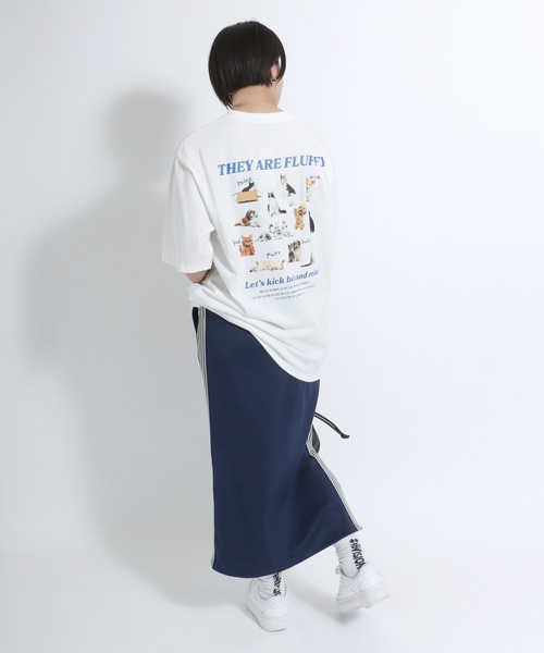 Salong hameu（サロン ハミュー）の「別注カラー キャット・ドッグ アニマルフォトプリント バックプリント半袖Tシャツ メンズ レディース ユニセックス/ネコ/イヌ（Tシャツ/カットソー・レディース・ホワイト系その他/ピンク/ブラック/オフホワイト/ネイビー/ブラック系その他/ホワイト系その他2・M/L）」の18枚目の写真