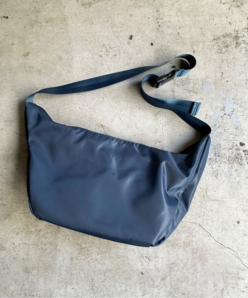 SPRUCE（スプルース）の「EM:ロメボディバッグ 軽量260g（ボディバッグ/ウエストポーチ・レディース・ネイビー/ブラック/カーキ・FREE）」の12枚目の写真