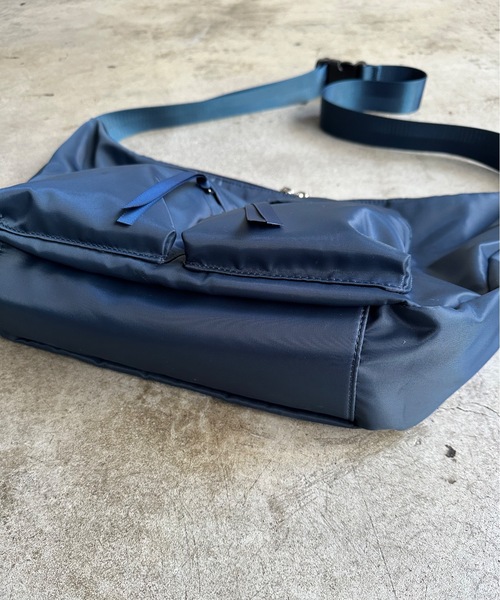 SPRUCE（スプルース）の「EM:ロメボディバッグ 軽量260g（ボディバッグ/ウエストポーチ・レディース・ネイビー/ブラック/カーキ・FREE）」の13枚目の写真