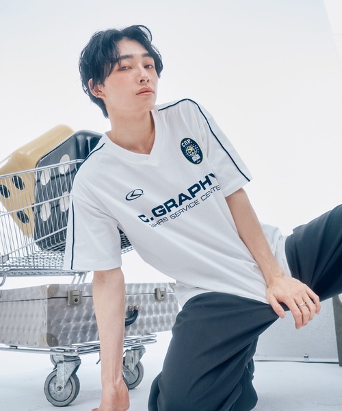 codegraphy（コードグラフィー）の「【日本限定商品】 24H TRACK OVER FIT V-NECK Tee（Tシャツ/カットソー・メンズ・ピンク/ブラック/ホワイト/ネイビー/グレー/レッド・MEDIUM/SMALL/LARGE/X-SMALL）」の16枚目の写真