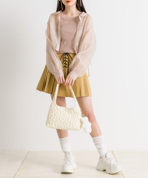 OLIVE des OLIVE（オリーブデオリーブ）の「フラワーキルティングバッグ　1041120110（ショルダーバッグ・レディース・アイボリー/ブルー/ピンク・FREE）」の7枚目の写真