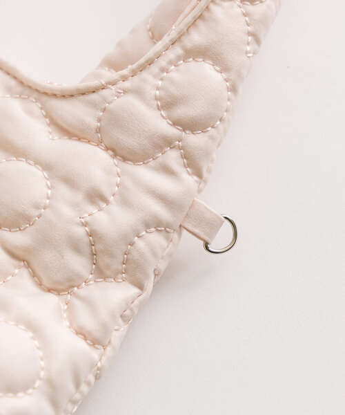 OLIVE des OLIVE（オリーブデオリーブ）の「フラワーキルティングバッグ　1041120110（ショルダーバッグ・レディース・アイボリー/ブルー/ピンク・FREE）」の13枚目の写真