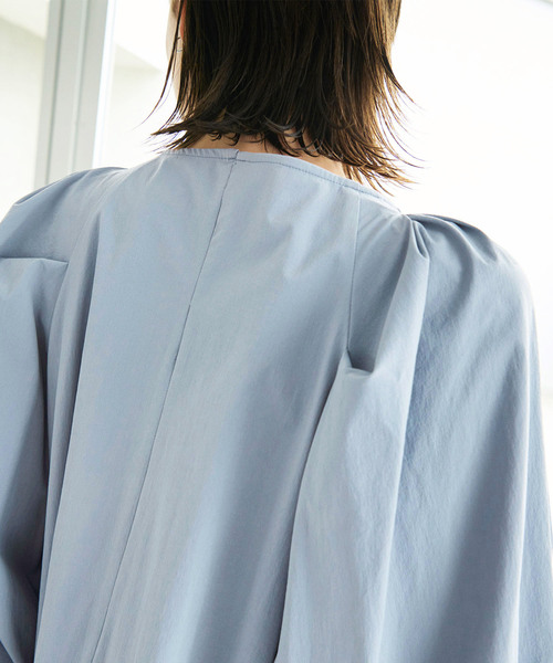 N.O.R.C(ノーク)の「ラッシュガードペプラムブラウス(シャツ/ブラウス・レディース・グレイッシュベージュ/ブラック/ブルー/オフホワイト・フリー)」の19枚目の写真