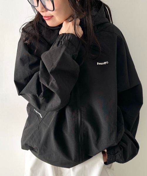 HUF(ハフ)の「HUF(ハフ)/軽量 ワンポイントロゴ ルーズフィット ナイロンジャケット マウンテンパーカー/HUF SET SHELL JACKET(ブルゾン・メンズ・ブラック/グリーン・XXL/XL/L)」の14枚目の写真