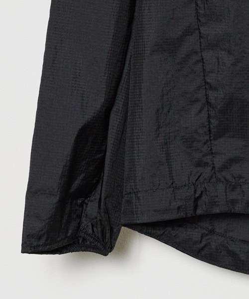 patagonia(パタゴニア)の「Patagonia/パタゴニア M'S HOUDINI JKT マウンテンパーカー ナイロンジャケット(マウンテンパーカー・メンズ・ブラック・S/M/L/XL)」の4枚目の写真