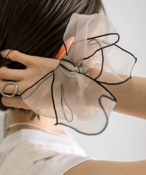 mystic（ミスティック）の「配色オーガンジーリボンシュシュ（シュシュ・レディース・ベージュ・ONE SIZE）」の2枚目の写真