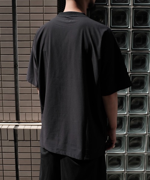 SUNNY  SPORTS（サニースポーツ）の「SUNNY SPORTS / サニースポーツ BASIC CREW TEE Primeflex ベーシック オーバーサイズ クルーネック Tシャツ（Tシャツ/カットソー・メンズ・ブラック/ホワイト/ブラウン・LARGE/X-LARGE/XX-LARGE/MEDIUM）」の20枚目の写真