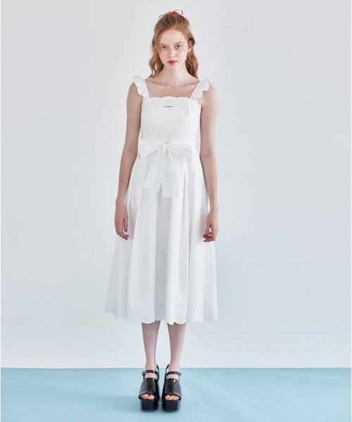 REDYAZEL(レディアゼル)の「エンブロイダリーコットンワンピース(ワンピース・レディース・ピンク/ネイビー/オフホワイト・FREE)」の4枚目の写真