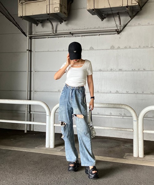 non-hedge（ノンヘッジ）の「サイドドロストチョーカー風クロップド丈トップス（Tシャツ/カットソー・レディース・チャコールグレー/ブラック/オフホワイト/モカ・FREE）」の21枚目の写真