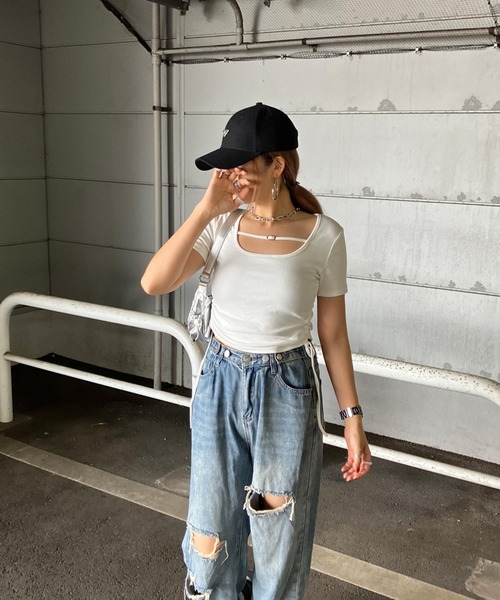 non-hedge（ノンヘッジ）の「サイドドロストチョーカー風クロップド丈トップス（Tシャツ/カットソー・レディース・チャコールグレー/ブラック/オフホワイト/モカ・FREE）」の22枚目の写真