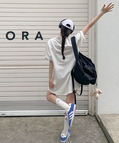 BEIDELLI（ベイデリー）の「[BELLIDE MADE] ルーズフィットフレアポロカラーミニワンピース（ワンピース・レディース・ホワイト/グレー/ブラック・FREE）」の6枚目の写真